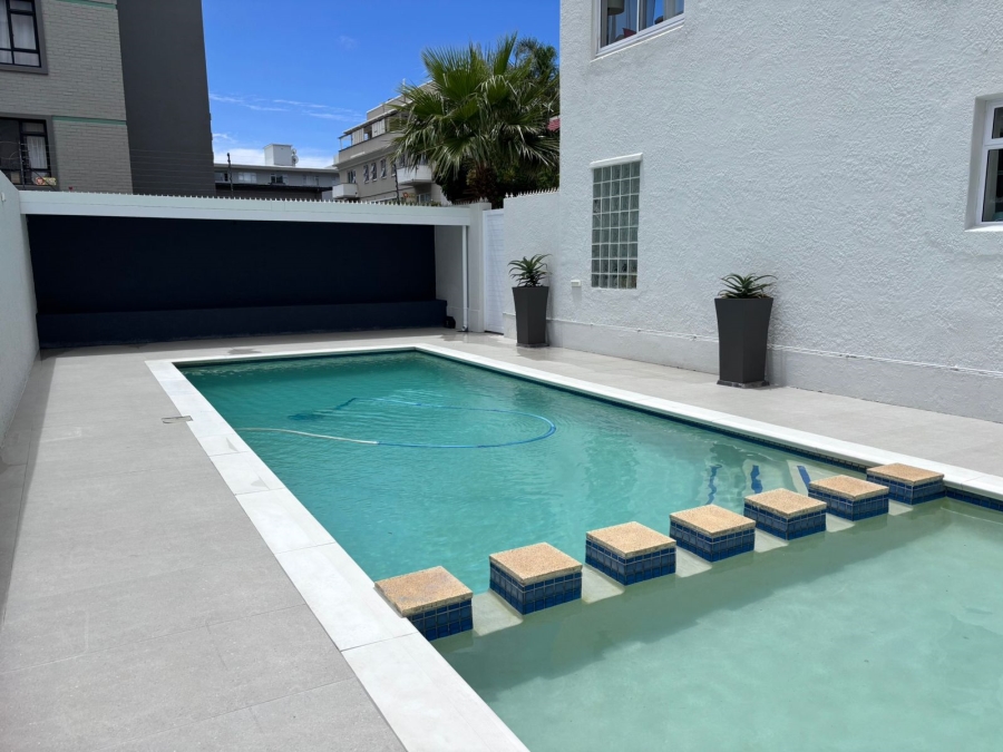 To Let 2 Bedroom Property for Rent in Sea Point Western Cape